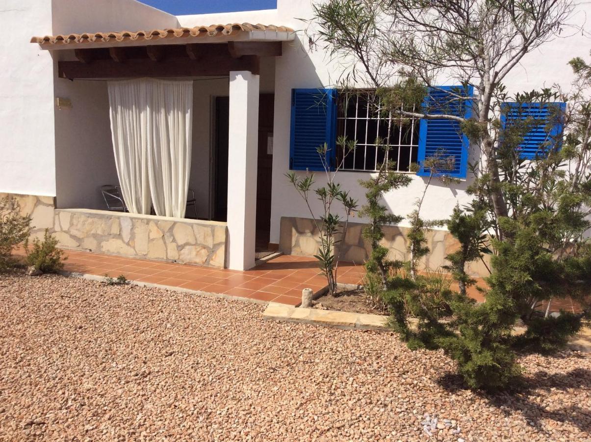Viviendas Es Carnatge Playa Migjorn Bagian luar foto