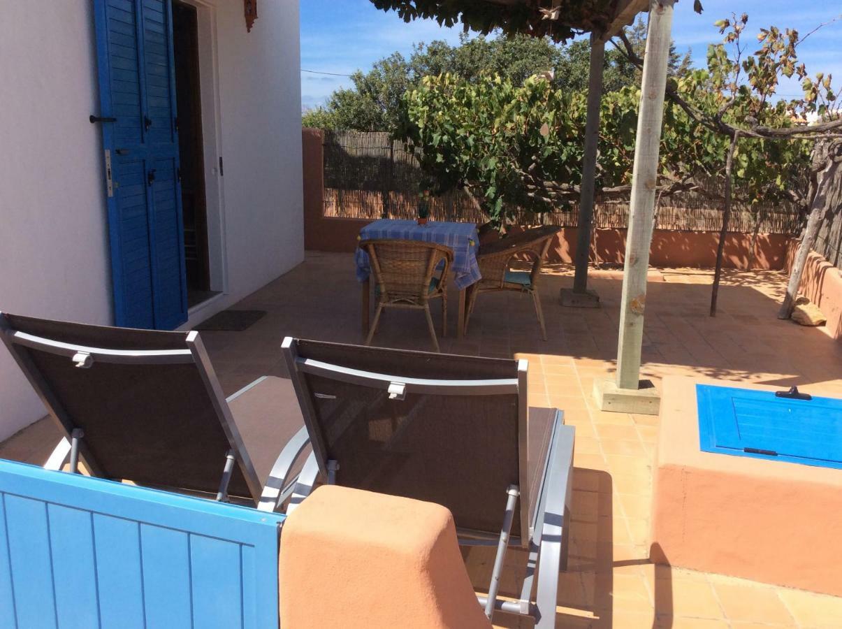 Viviendas Es Carnatge Playa Migjorn Bagian luar foto